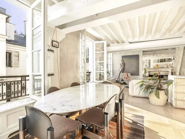 Paris 4e - SAINT-PAUL - Triplex à vendre - 3/4 pièces - 91,23m² Carrez - 132,7m² au sol - 2 chambres