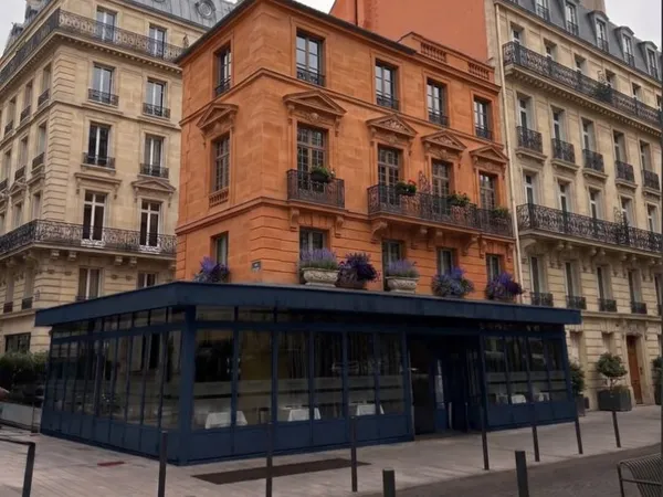 Fonds de commerce 240 m²
