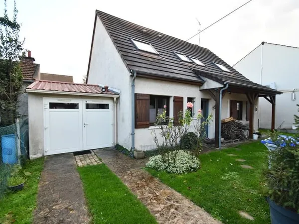 VENTE SUPERBE MAISON F5 SECTEUR MONTESQUIEU