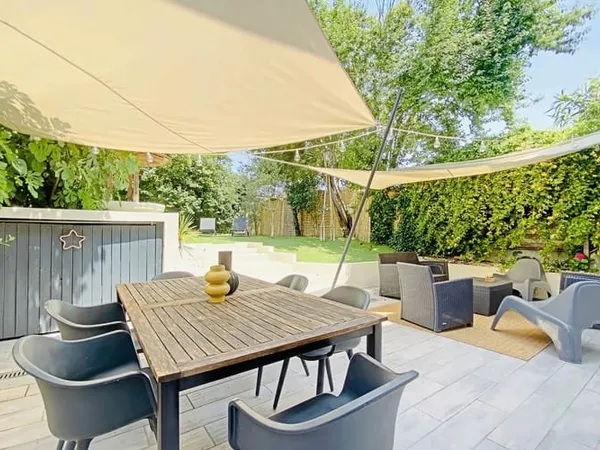 Maison 6 pièces 210 m²