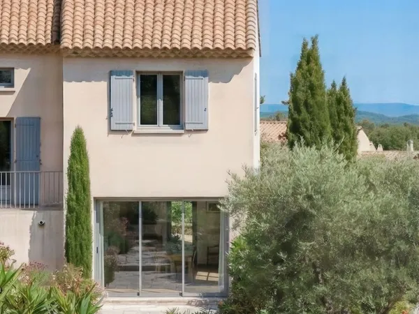 Maison T5 120m2 sur 385m2 de terrain