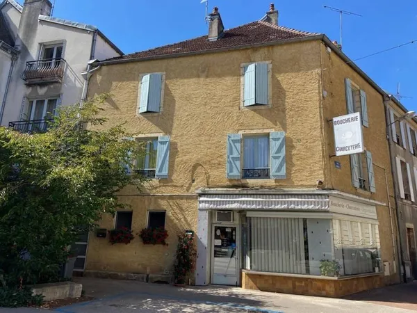 Immeuble 82 m²