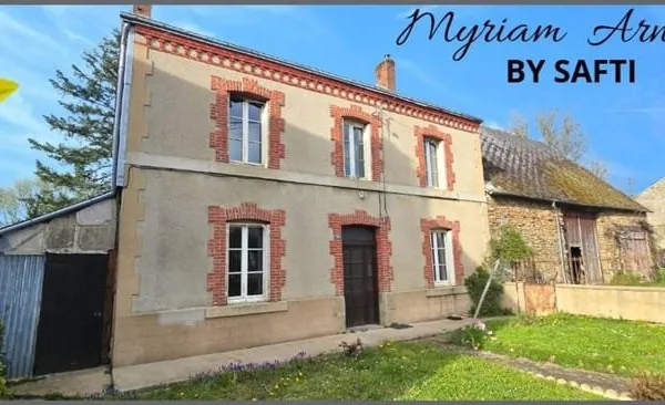 Maison de Caractère à rénover, avec grange et terrain