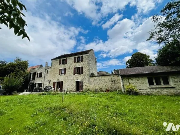 Maison 6 pièces 241 m²