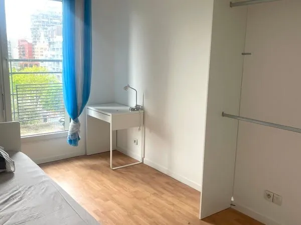 Chambre en colocation – Appartement spacieux