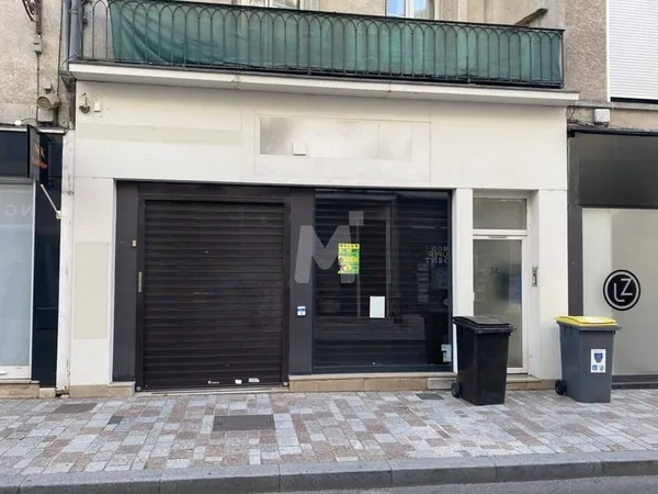 Local commercial 474 m²