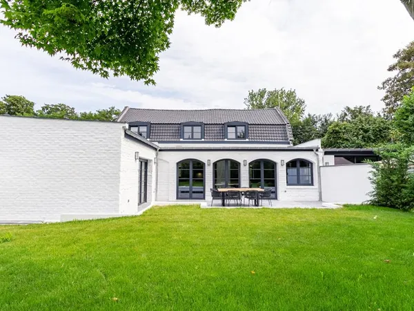 Maison 5 pièces 183 m²