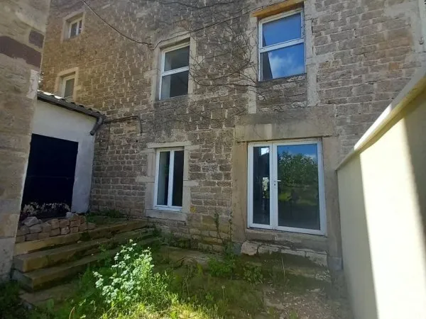 Maison 4 pièces 250 m²