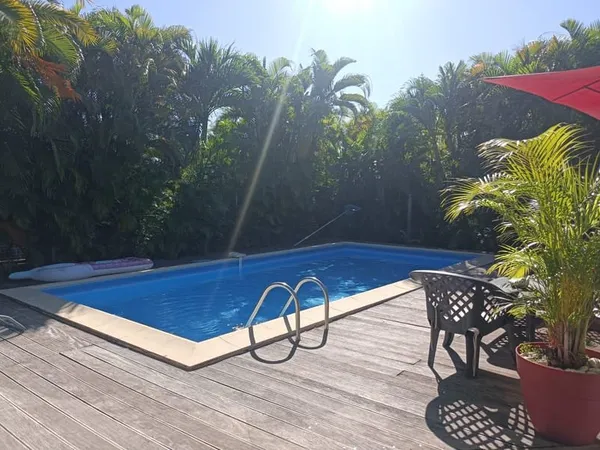 Villa F5 avec piscine à Saint françois