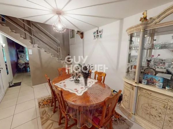Belle maison à CLICHY-SOUS-BOIS