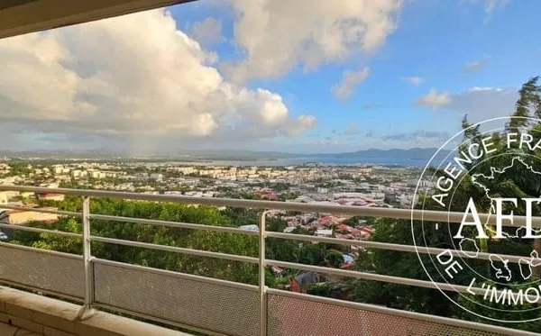 T2 D'EXCEPTION - VUE PANORAMIQUE MER & BAIE DE FORT-DE-FRANC