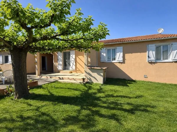 Maison plain-pied 90m2 + 11m2 de chambre indépendante.+
