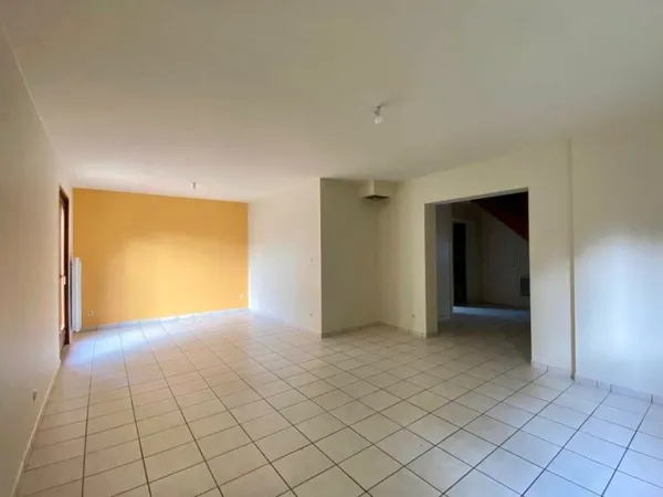 Maison avec jardin