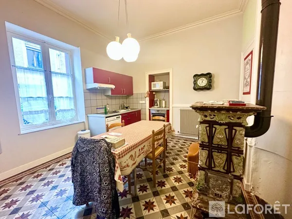 Maison 7 pièces 220 m²