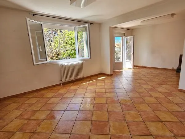 Location Appartement 135 m2 Arpajon sur Cère