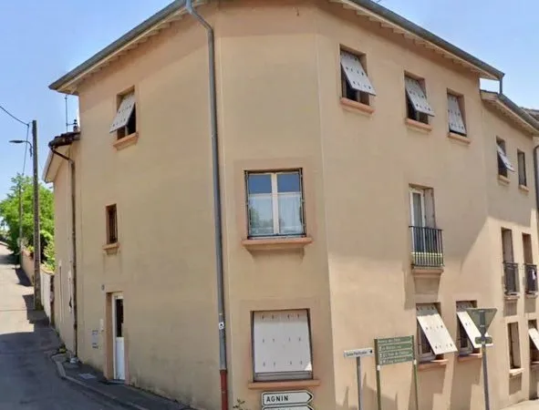 47m2 T3 au château de Roussillon