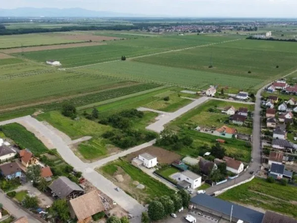 Terrain 385 m²
