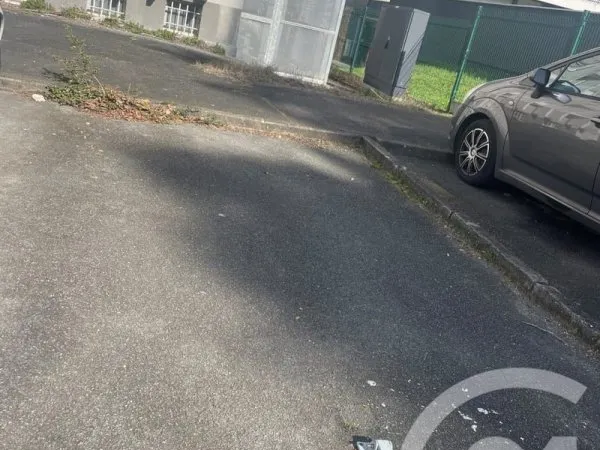 Parking 10 m²