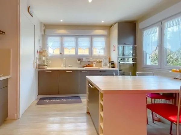Maison T5 avec garage et jardinet Quartier Maillets / Isaa