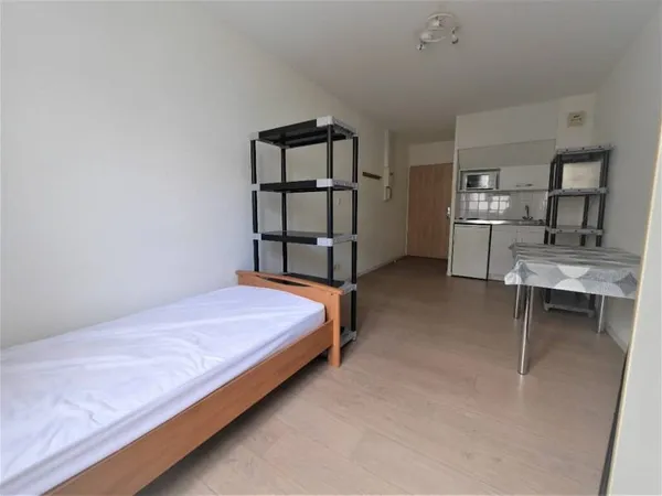 Studio 1 pièce 19 m²
