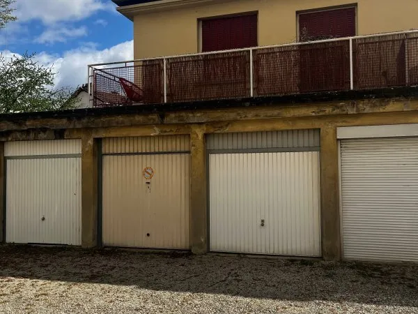 Parking 14 m²