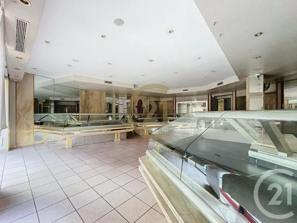 Appartement 8 pièces 150 m²