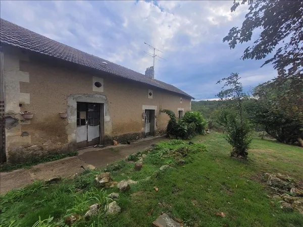 Maison en pierre de 4 pièces principales
