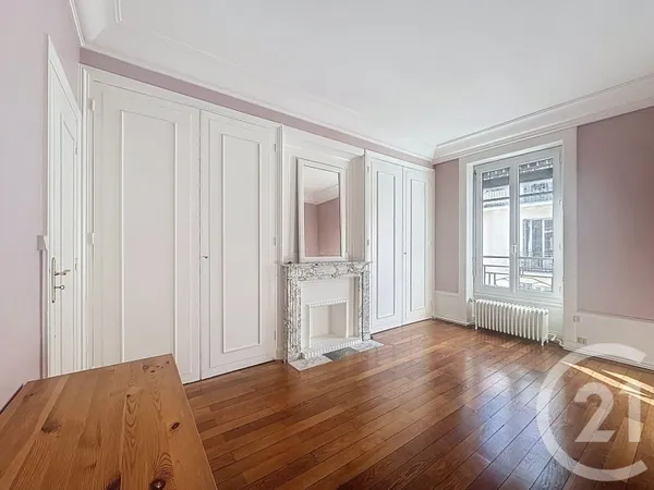 Appartement 4 pièces 117 m²