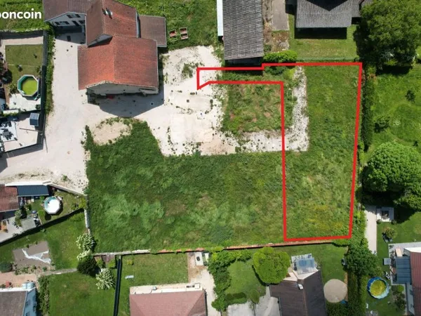 Terrain constructible avec fort potentiel