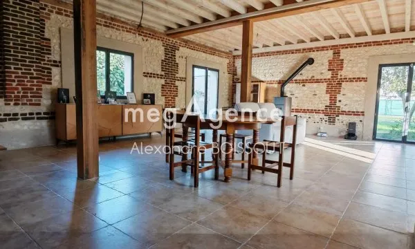 Ancienne grange rénovée, charme et grands espace