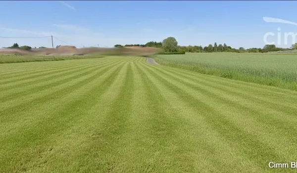Terrain plat, constructible de 1167 m²