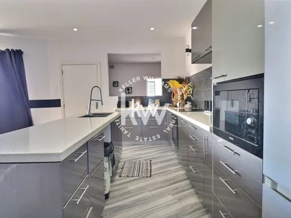 À Vendre - Villa contemporaine avec vue mer - Pamatai Hills