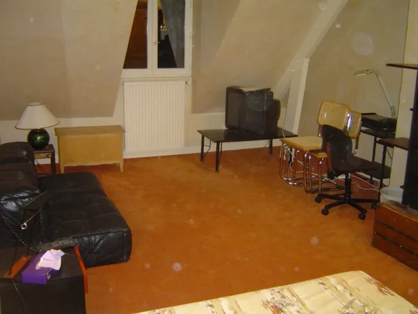 Loue 2 chambres en colocation dans maison