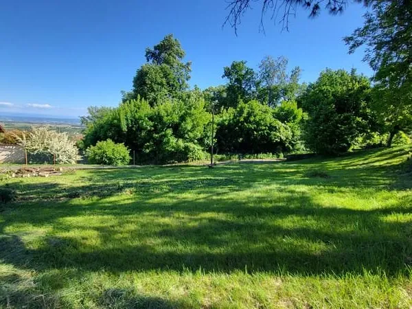 Terrain 793 m²