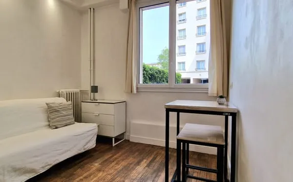 Studette 11,21 m2 - Bon état - Centre ville