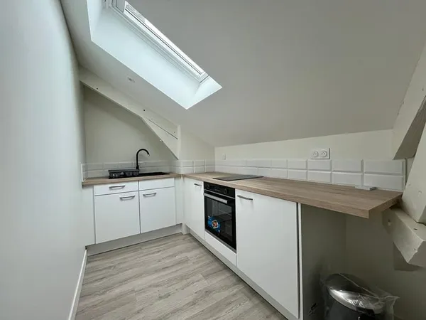 PERRIERES - T2 MEUBLE - 36.25 M²
