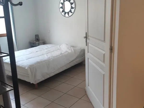 Loue t2 meublé rdc bretenoux