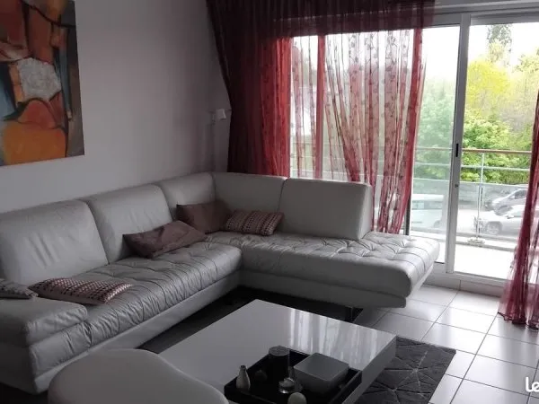 Loue beau T2 meublé