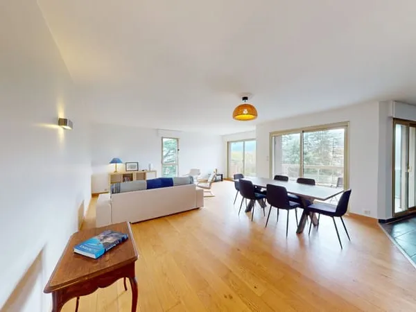 Appartement T4 meublé Résidence de standing sécurisée Meylan