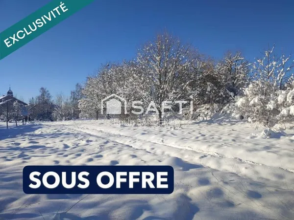 Terrain plat viabilisé à Étival (1164 m²)