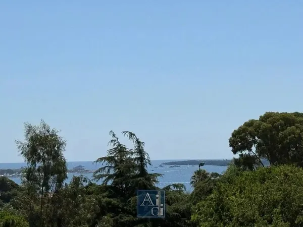 Cannes Croix des Gardes Vue Mer