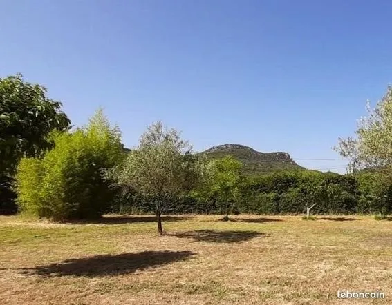 Terrain constructible sur 3790 m2