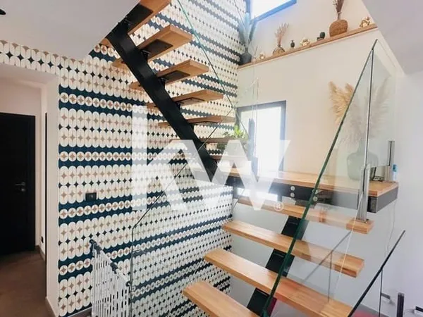 Maison 5 pièces 183 m²