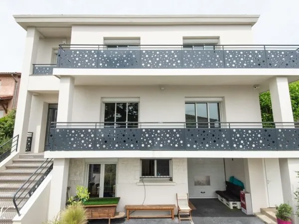 Maison art déco de 9 pièces principales