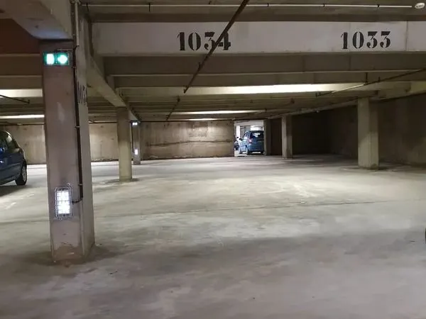 2 places de parking souterrain. Créteil l'Echat