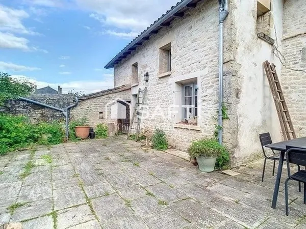 Quatre chambres, de beaux volumes pour la famille.