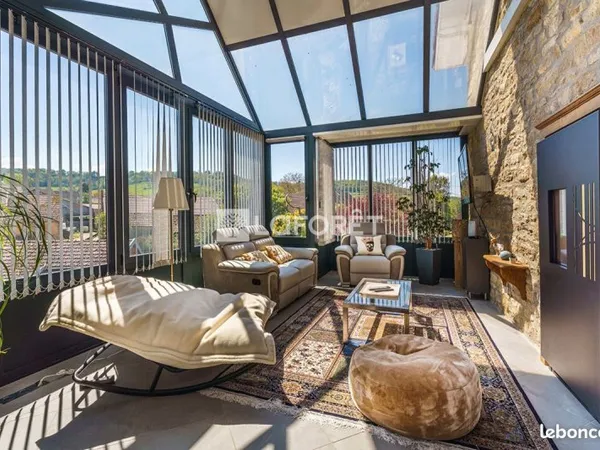 Maison 11 pièces 400 m²