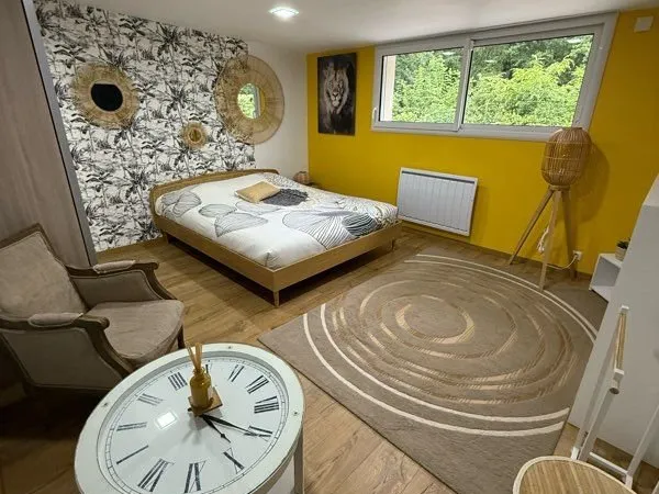 Chambre meublée chez l'habitant en bordure de forêt