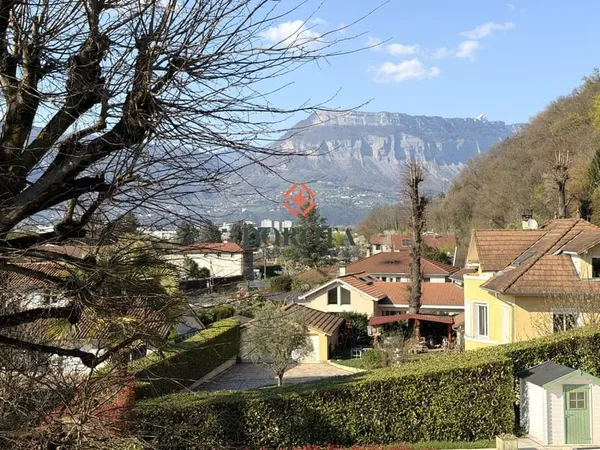 Maison 10 pièces 44 m²