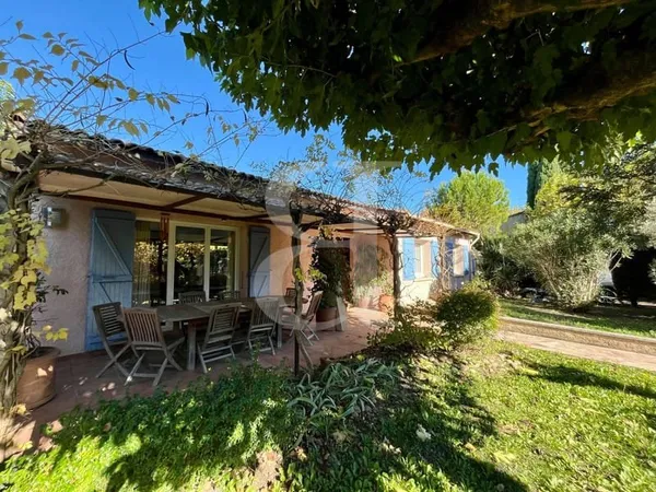 Charmante villa avec piscine à Saint Rémy de Provence